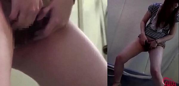 Japanese Chubby Pissing in Public